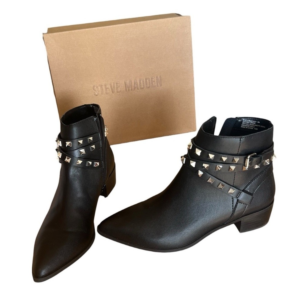 Steve Madden Leather! Black Studded Ankle Boots